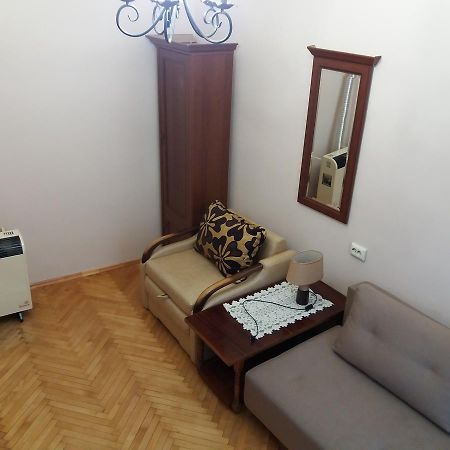 Pylnykarska 6 Apartment Lviv Exterior photo