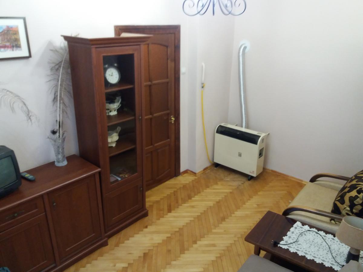 Pylnykarska 6 Apartment Lviv Exterior photo